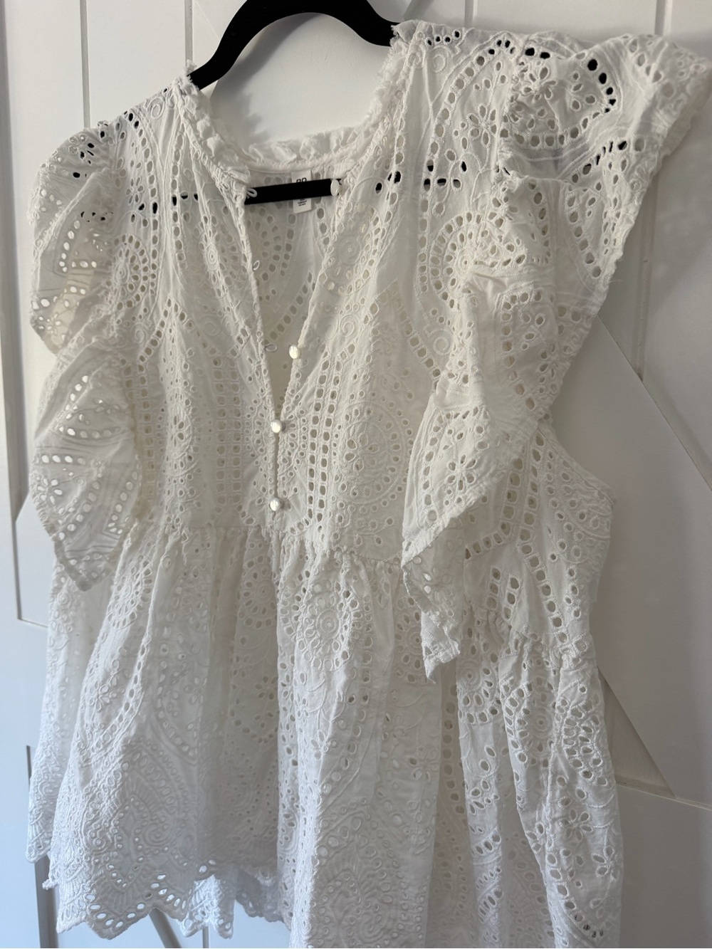 White Eyelet Ruffle Sleeve Women's Top - Picture 2 of 9